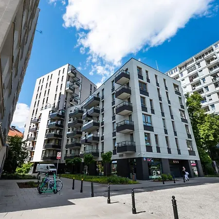 Aleja Solidarnosci Modern Apartment