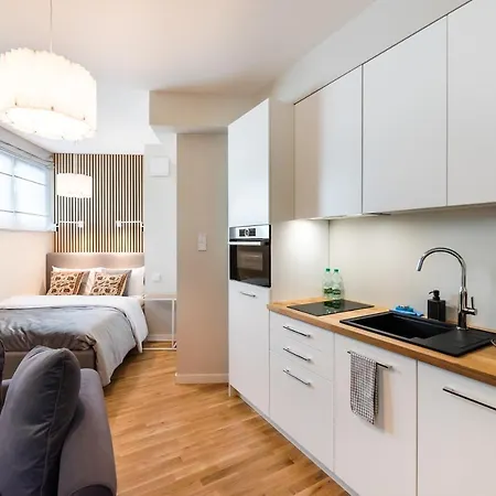 公寓 Aleja Solidarnosci Modern *