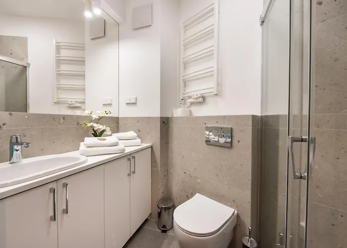 Aleja Solidarnosci Modern Apartamento *