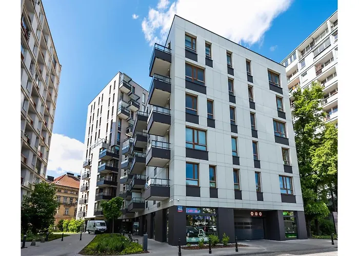 Aleja Solidarnosci Modern *