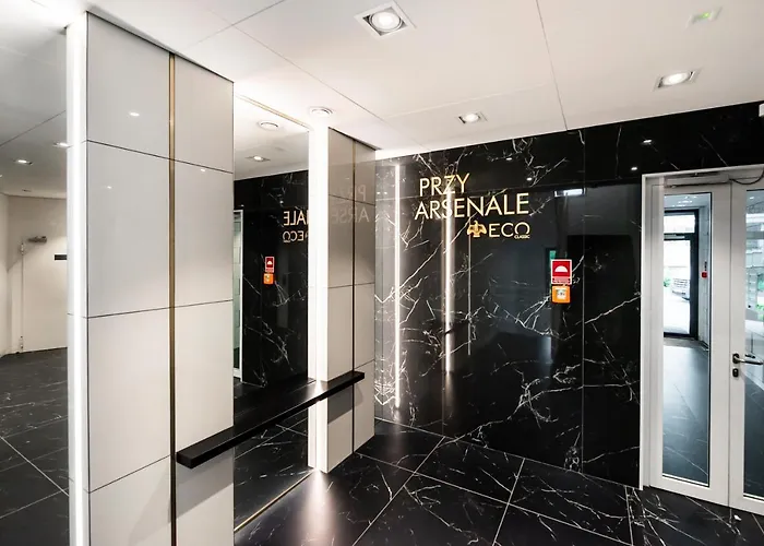 Aleja Solidarnosci Modern *