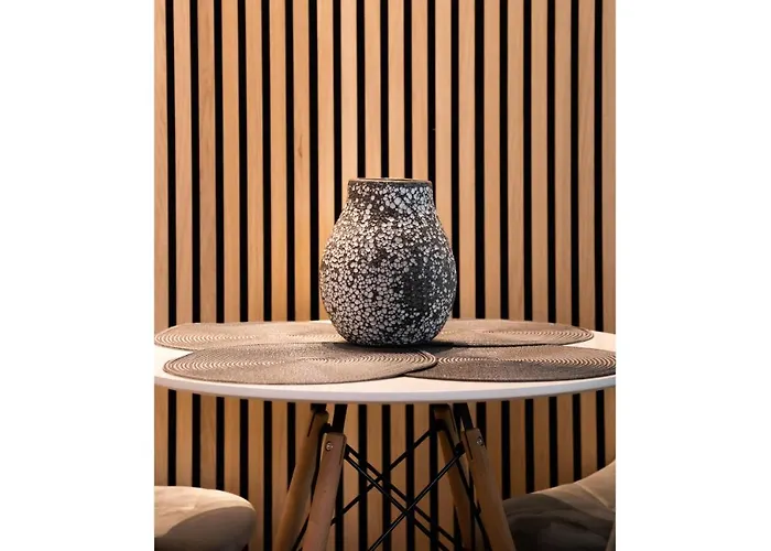 Aleja Solidarnosci Modern *